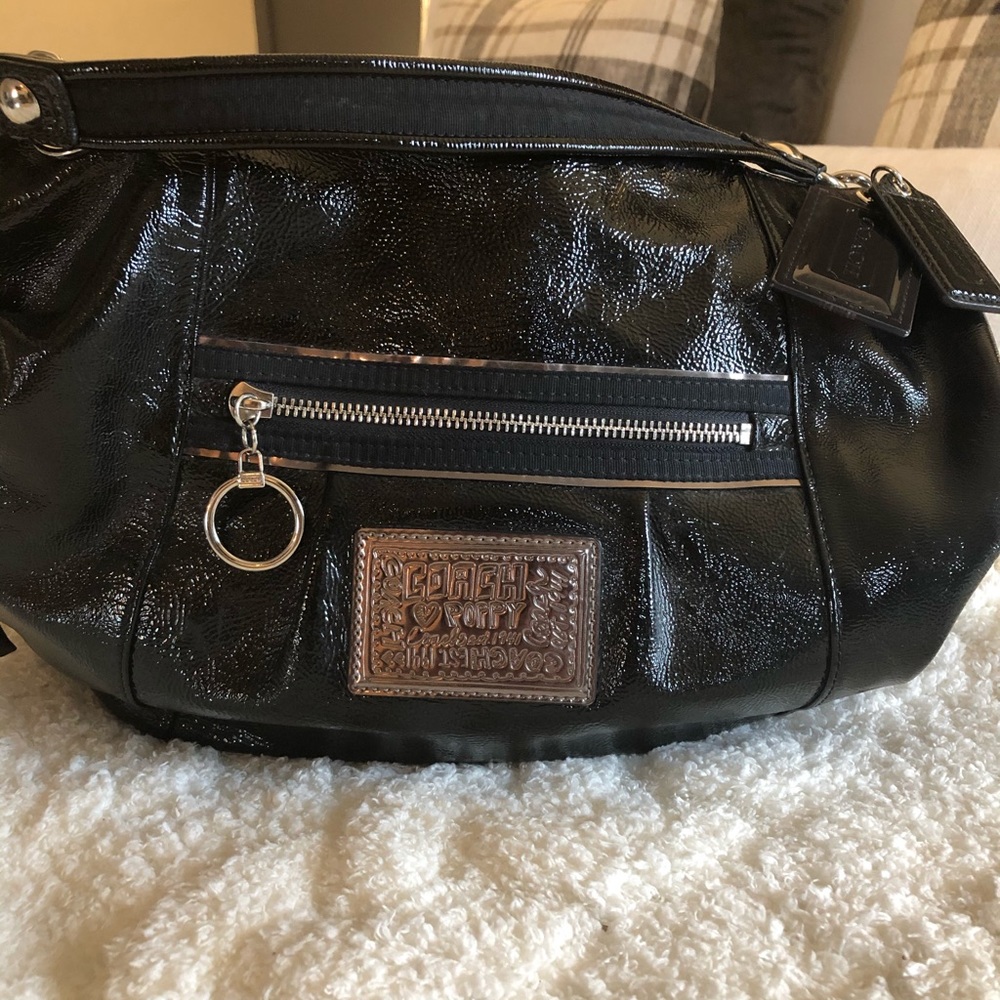 Coach patent leather shoulder bag